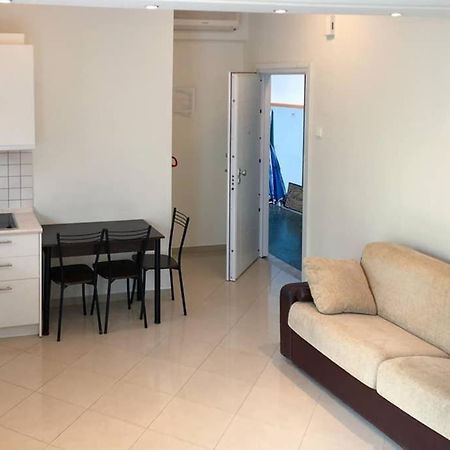 Cozy Studio Near The Beach 1Stfloor Nea Iraklitsa Ngoại thất bức ảnh